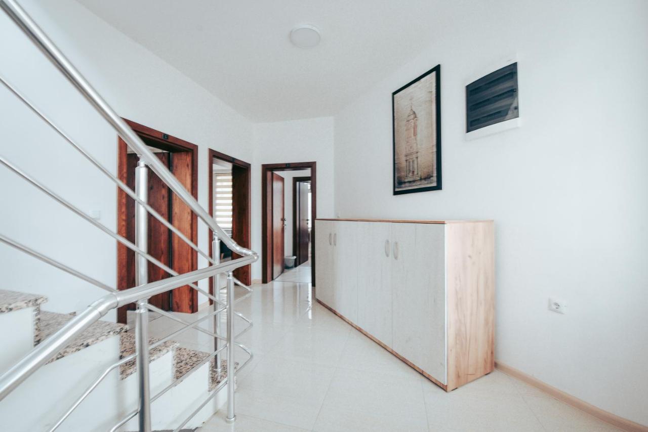 Nestor Apartments 比托拉 外观 照片
