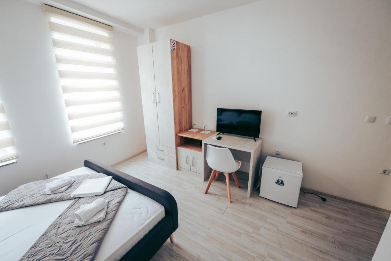 Nestor Apartments 比托拉 外观 照片